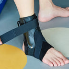 FlexGuard ankelstøtte med stabilisering og komfortpasform
