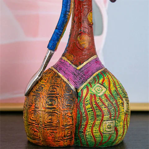 ArtForma Frauenfigur Skulptur modern abstrakt aus Harz