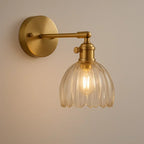 Lampa ścienna z szklanym kloszem w kształcie tulipana