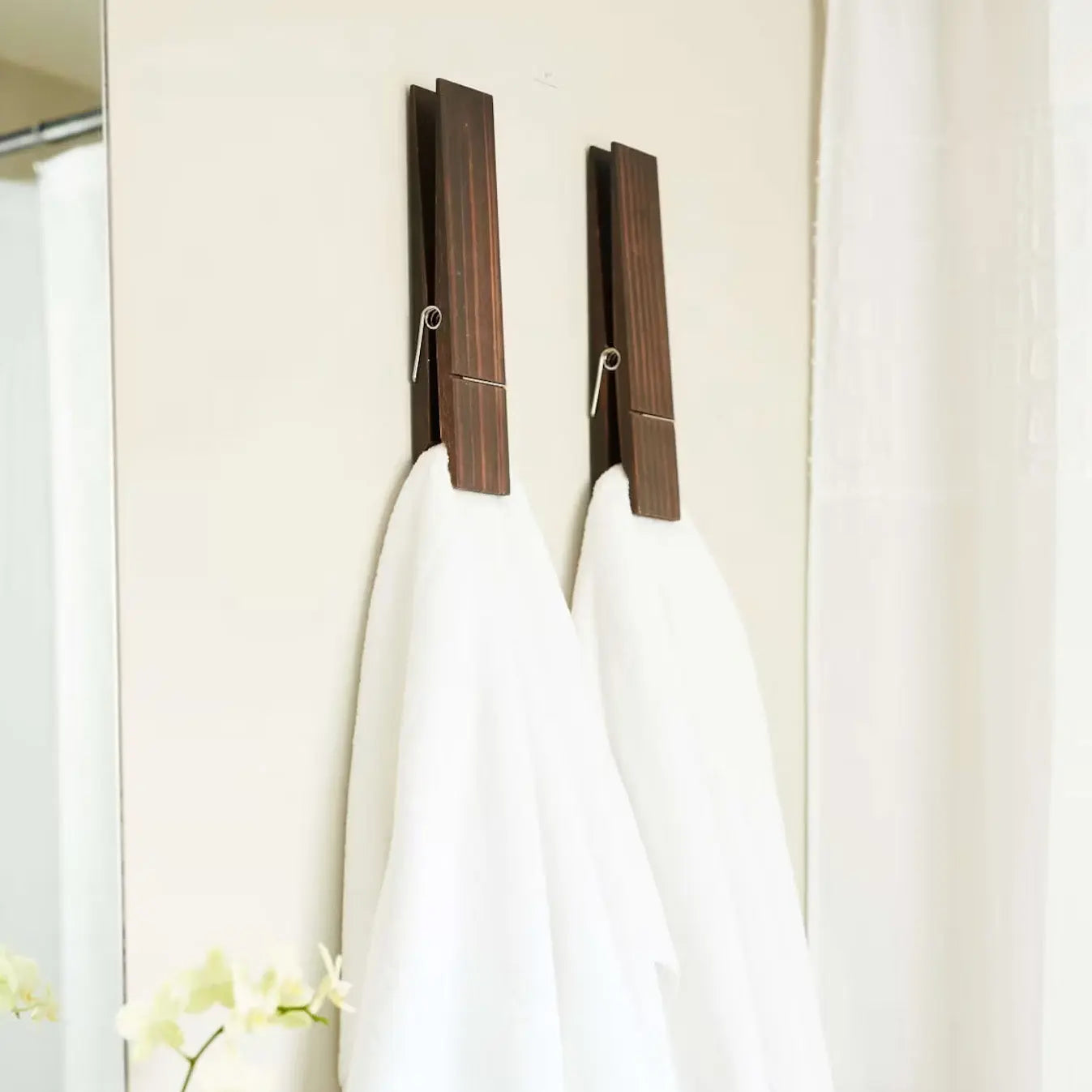 ClipWood Handtuchhalter aus Holz im Wäscheklammer-Design