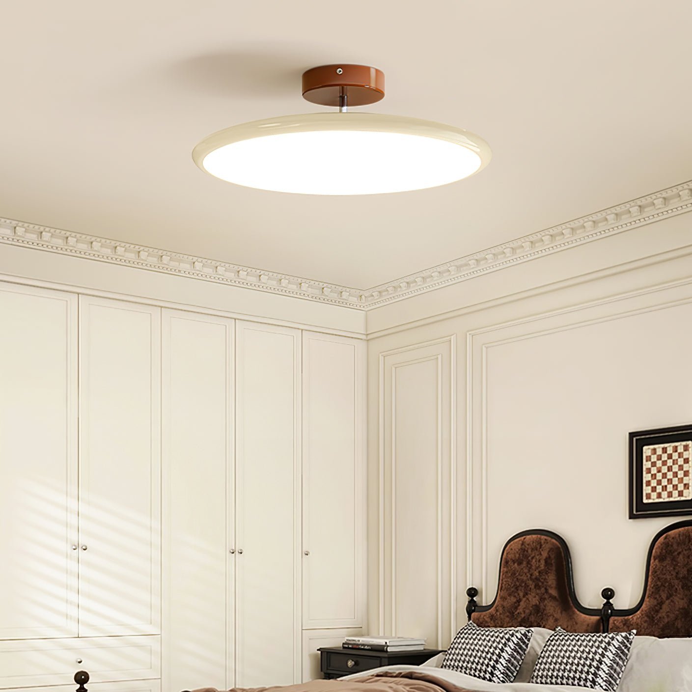 Verstellbare LED Deckenleuchte mit Schwenkbarem Spotdesign