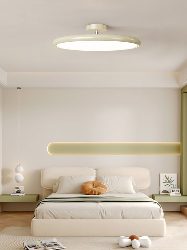Verstellbare LED Deckenleuchte mit Schwenkbarem Spotdesign