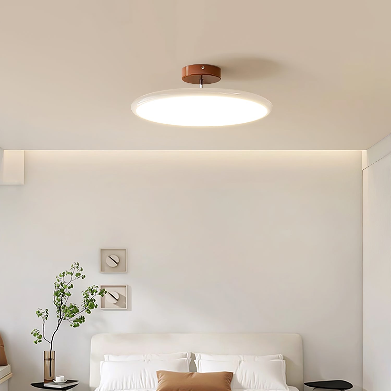 Verstellbare LED Deckenleuchte mit Schwenkbarem Spotdesign