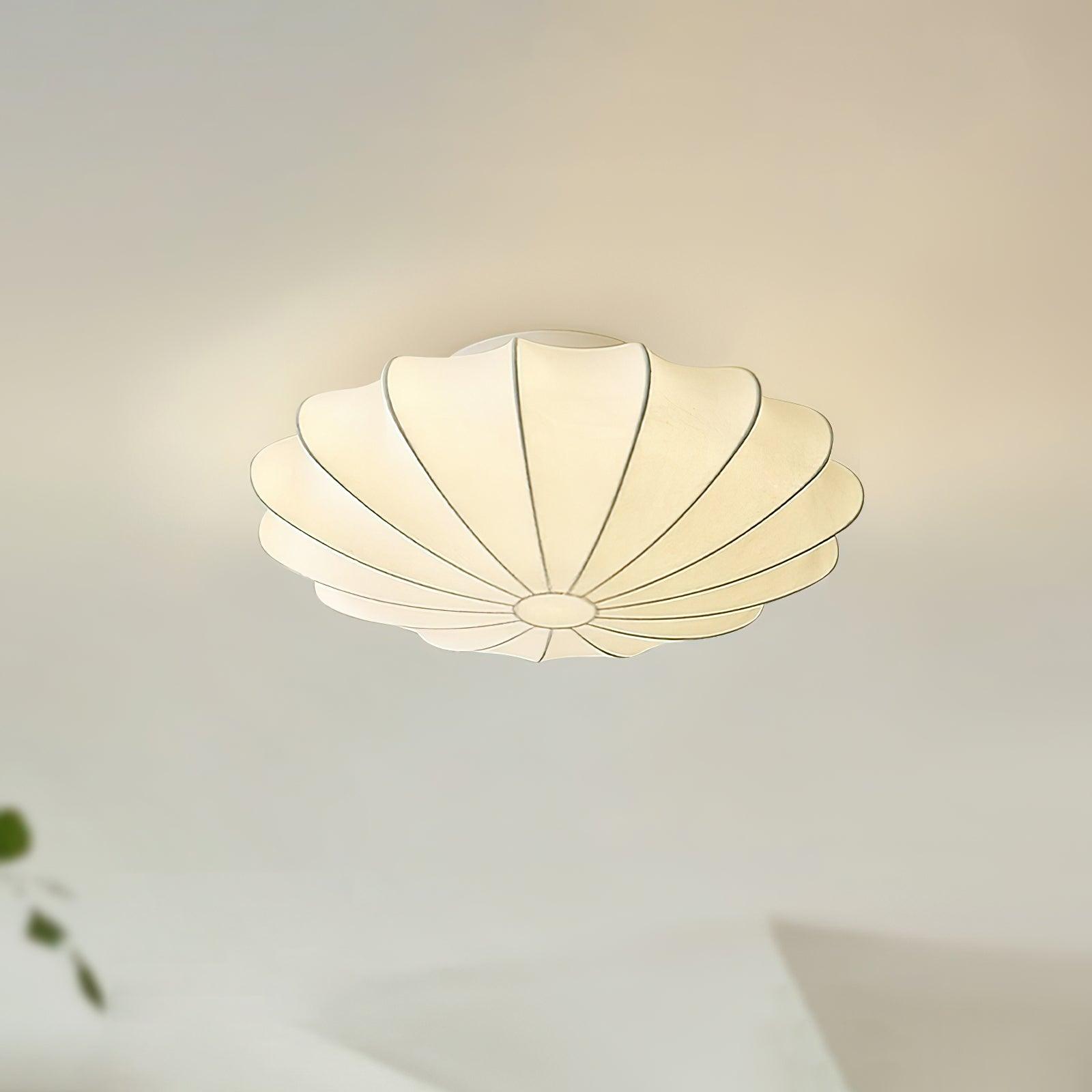 Rund loftlampe med stofskærm og E27 fatning