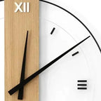 Holz-Wanduhr rund mit leisem Uhrwerk aus Bambus