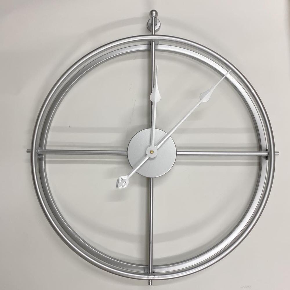 GeoLuxe Wanduhr aus Metall mit Modernem Geometrischem Design