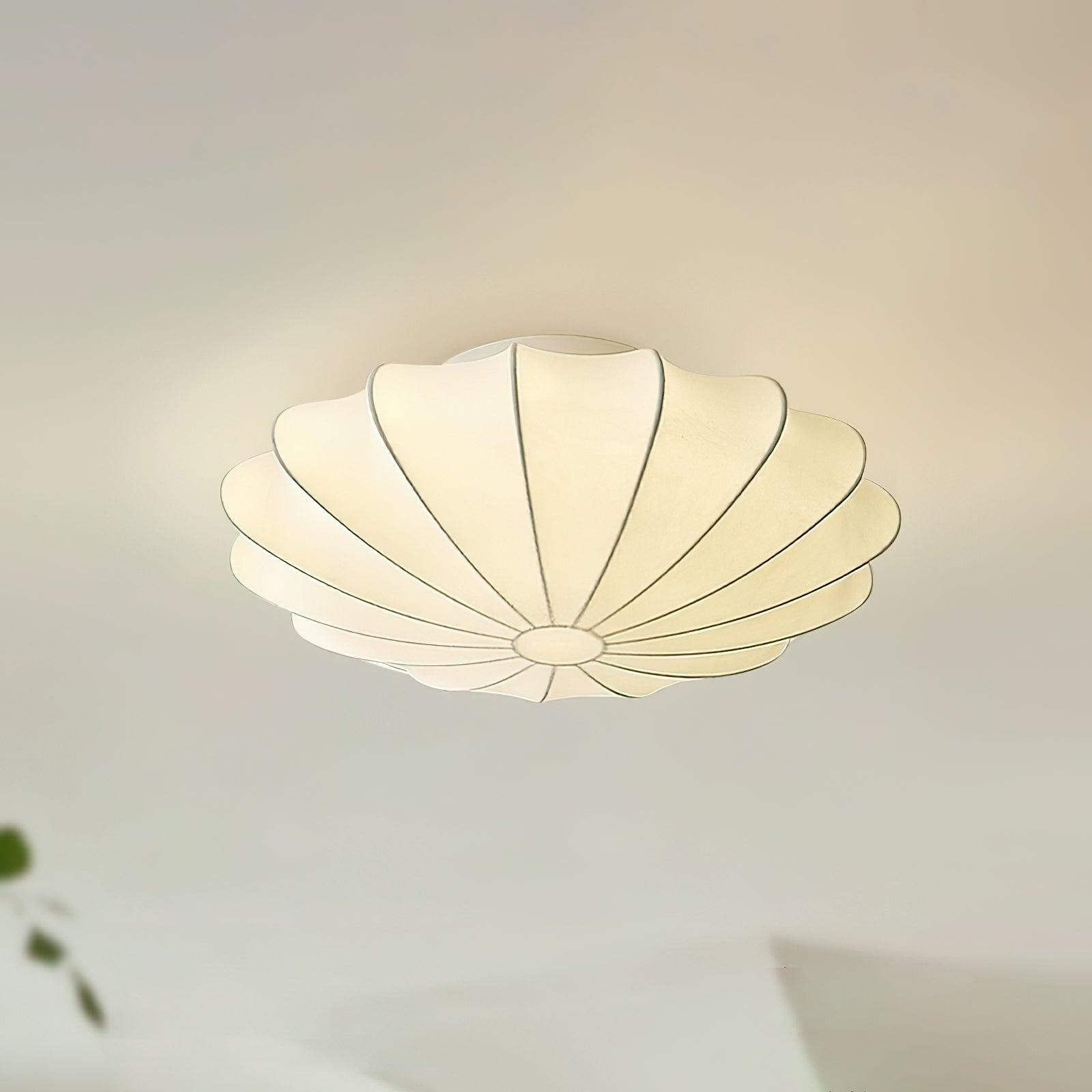 Rund loftlampe med stofskærm og E27 fatning