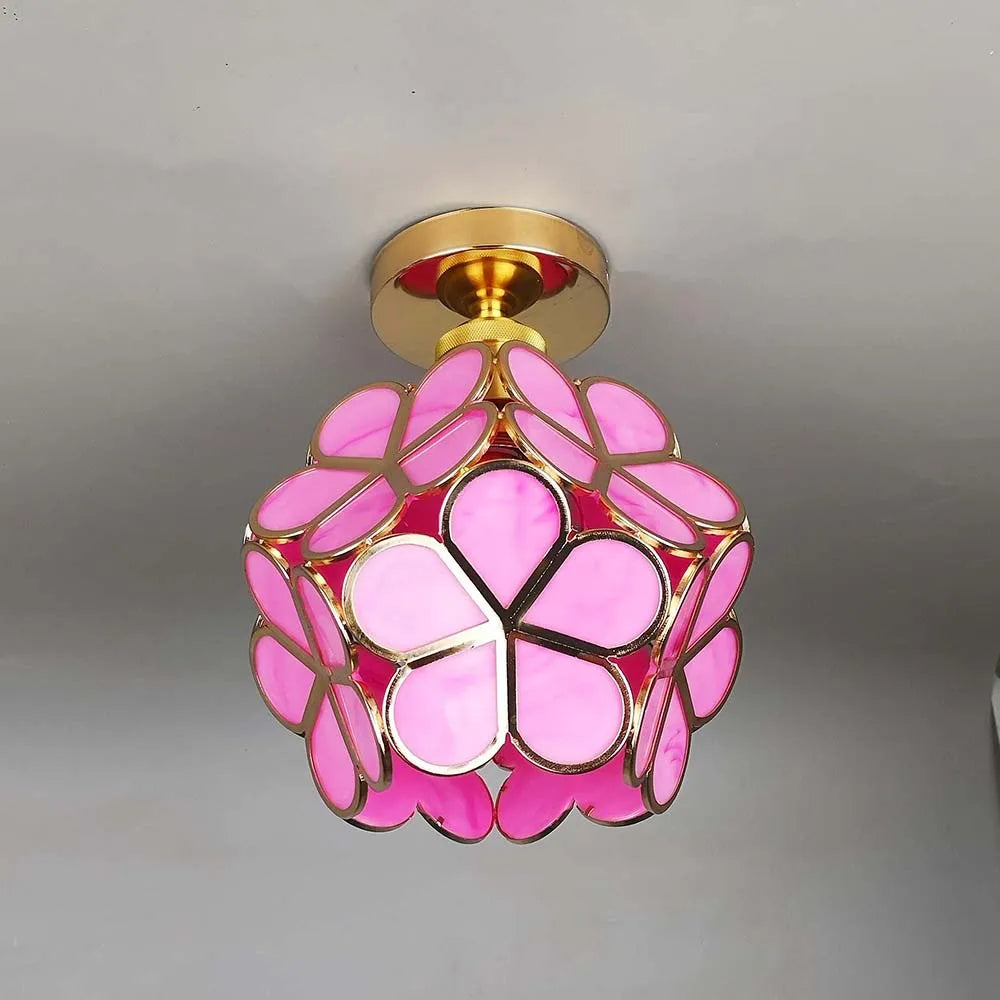 Loftlampe med krystaloptik, stemningsfuld belysning