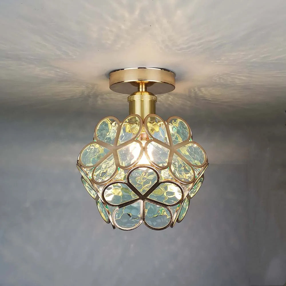 Loftlampe med krystaloptik, stemningsfuld belysning