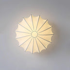 Rund loftlampe med stofskærm og E27 fatning