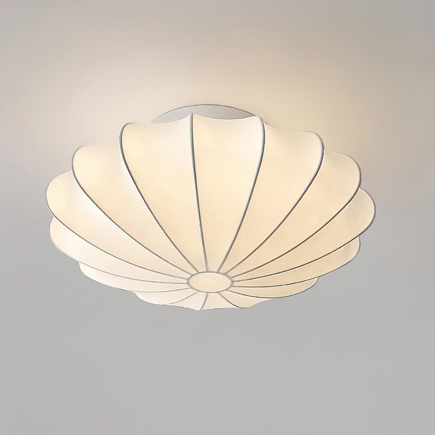 Rund loftlampe med stofskærm og E27 fatning