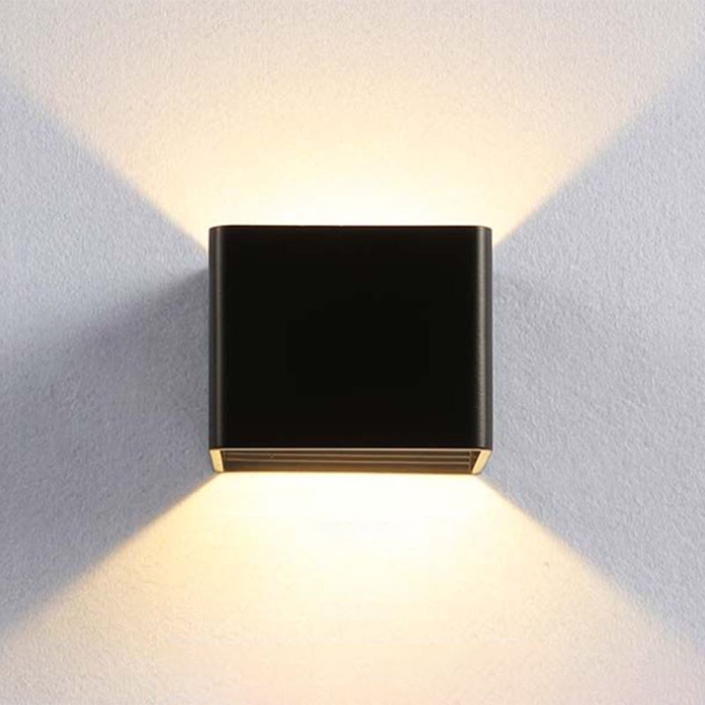NoirCube Vierkant Wandleuchte Metall Schwarz Kompakt Innen