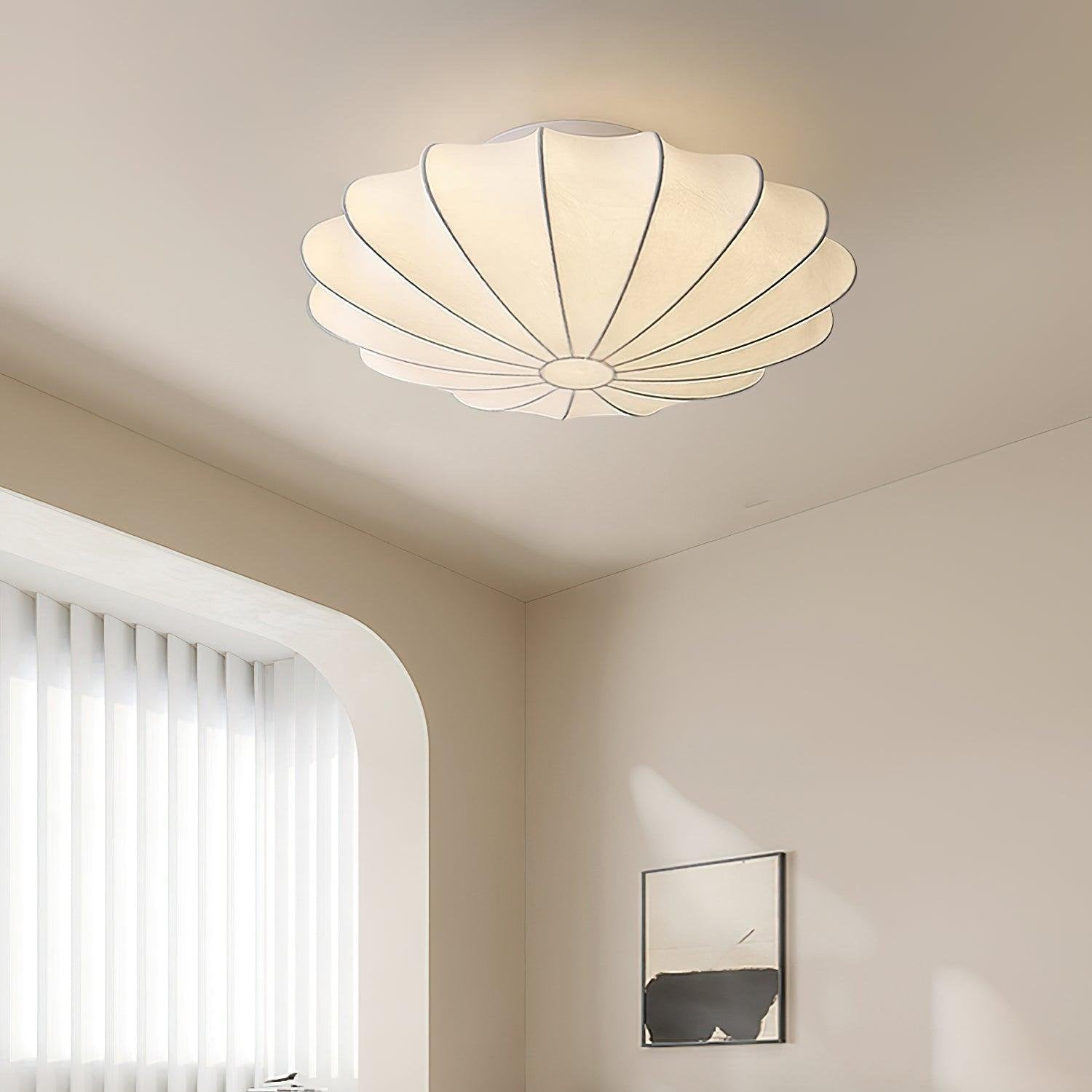Rund loftlampe med stofskærm og E27 fatning